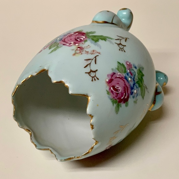 Vintage 1950s Napcoware Gold Trim Rose Design 3 Footed Ceramic Egg Vase - Picture 10 of 16